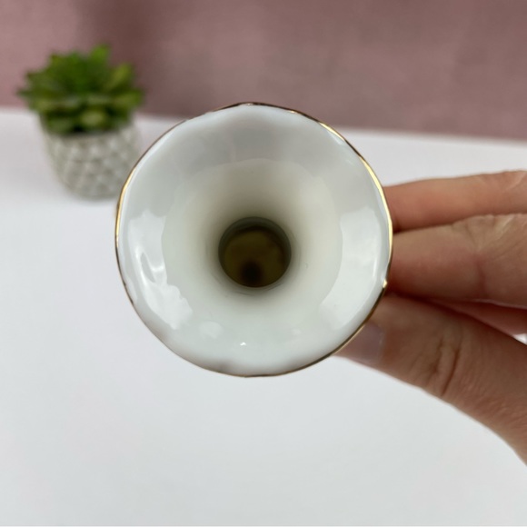 Royal Crown Gold White Vase Home Decor Accent - Picture 5 of 8